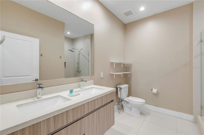 Image No.38-4 Bed Townhouse for sale