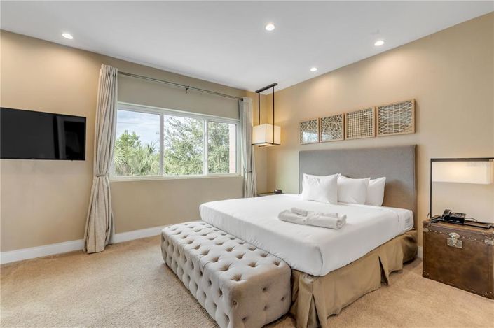 Image No.43-4 Bed Townhouse for sale