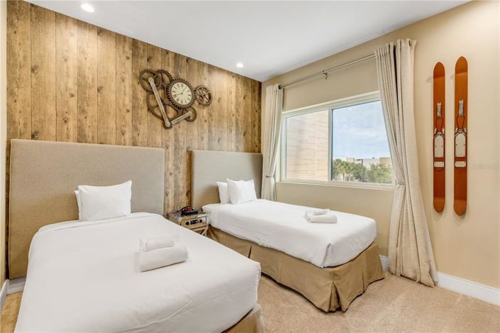 Image No.56-4 Bed Townhouse for sale