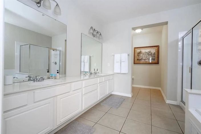 Image No.11-3 Bed Property for sale