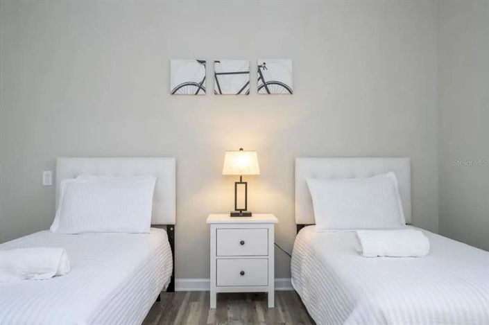 Image No.20-3 Bed Property for sale