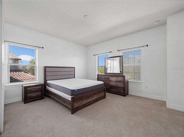 Image No.29-5 Bed Property for sale