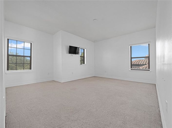 Image No.37-5 Bed Property for sale