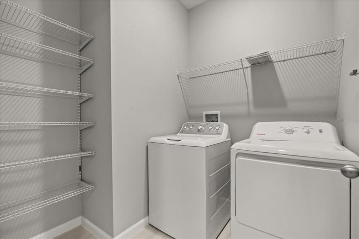 Image No.10-3 Bed Property for sale