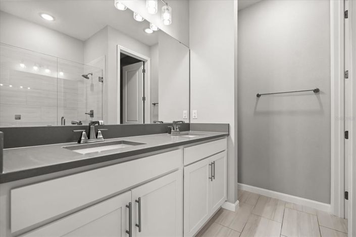 Image No.13-3 Bed Property for sale