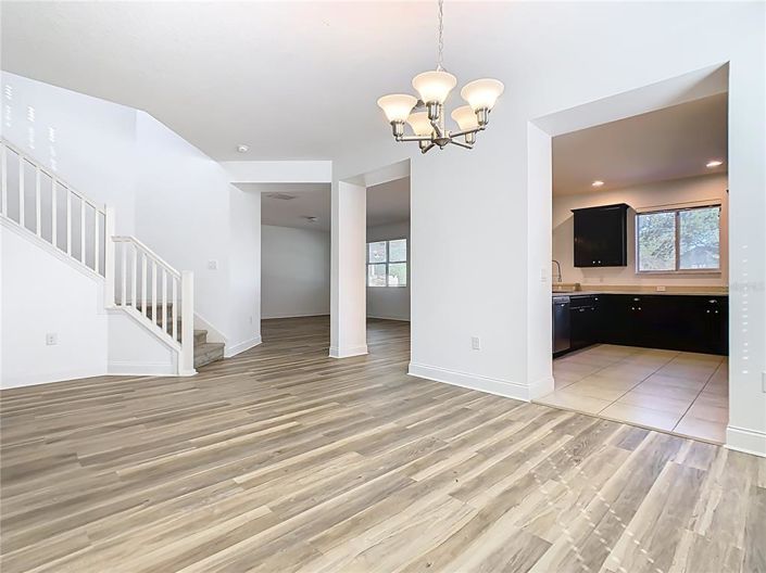 Image No.8-Propriété de 5 chambres à vendre à Orlando