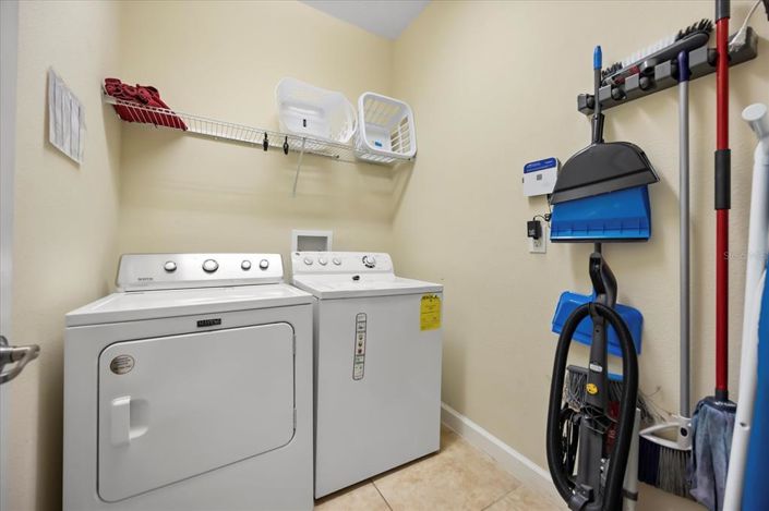 Image No.28-5 Bed Property for sale