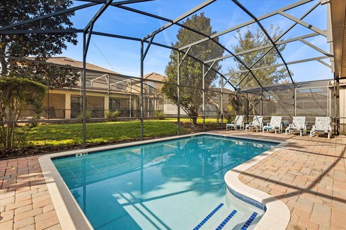 Image No.6-5 Bed Property for sale