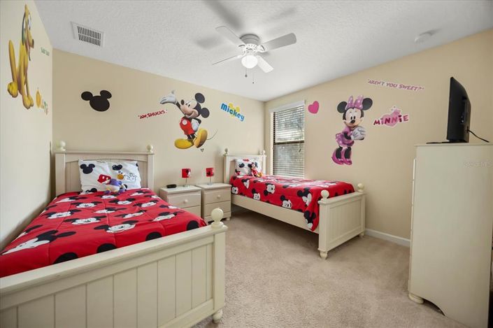 Image No.8-5 Bed Property for sale