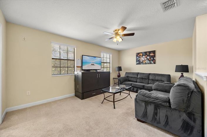 Image No.9-5 Bed Property for sale