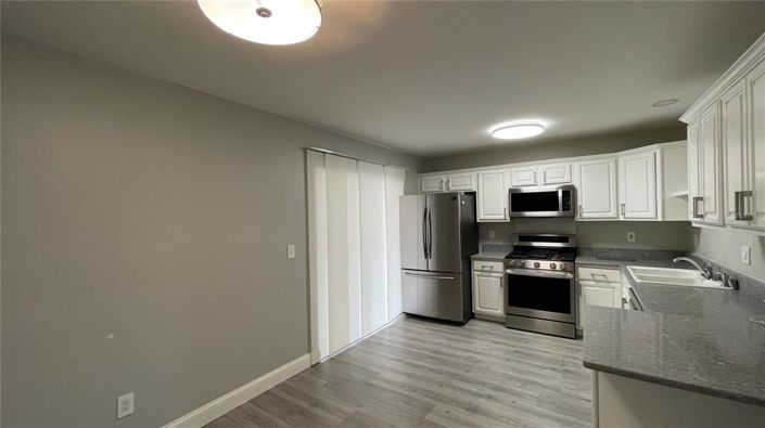 Image No.8-4 Bed Property for sale