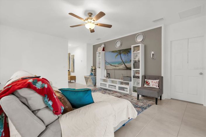 Image No.13-4 Bed Property for sale