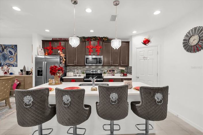 Image No.20-4 Bed Property for sale