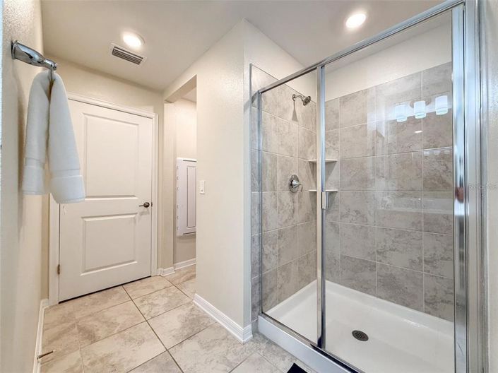 Image No.25-2 Bed Property for sale