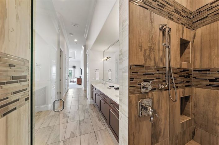 Image No.38-Propriété de 7 chambres à vendre à Reunion