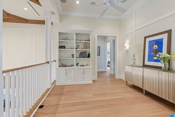 Image No.22-6 Bed Property for sale