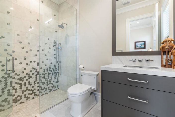 Image No.34-6 Bed Property for sale