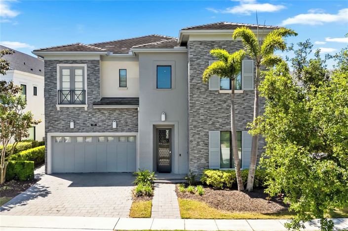 Image No.2-9 Bed Property for sale