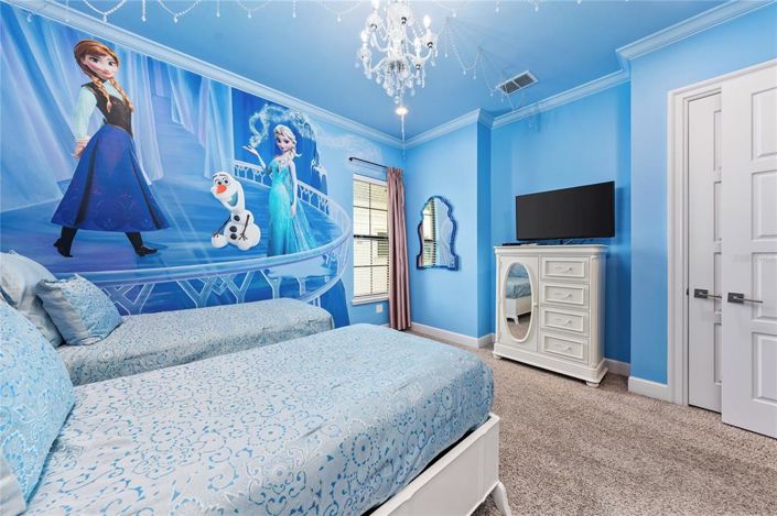 Image No.22-9 Bed Property for sale