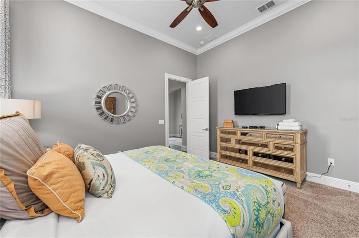 Image No.34-9 Bed Property for sale