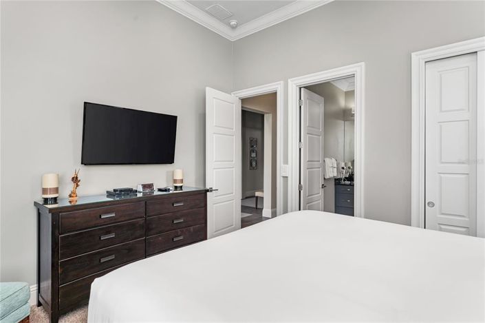 Image No.35-9 Bed Property for sale