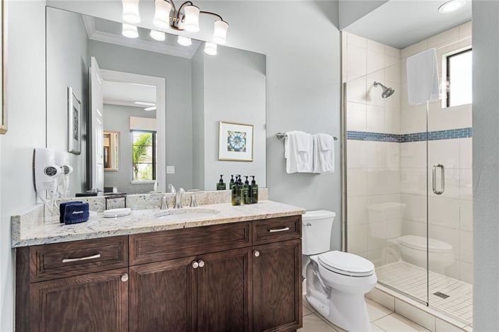 Image No.37-9 Bed Property for sale