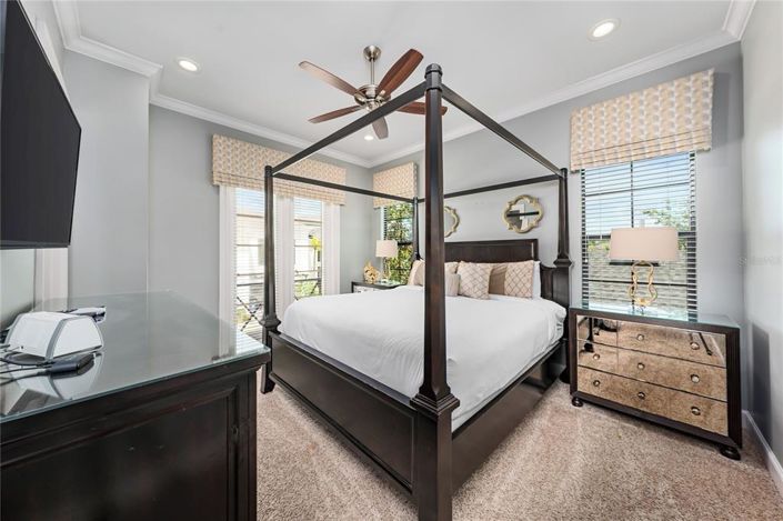 Image No.38-9 Bed Property for sale