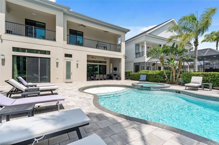 Image No.44-9 Bed Property for sale