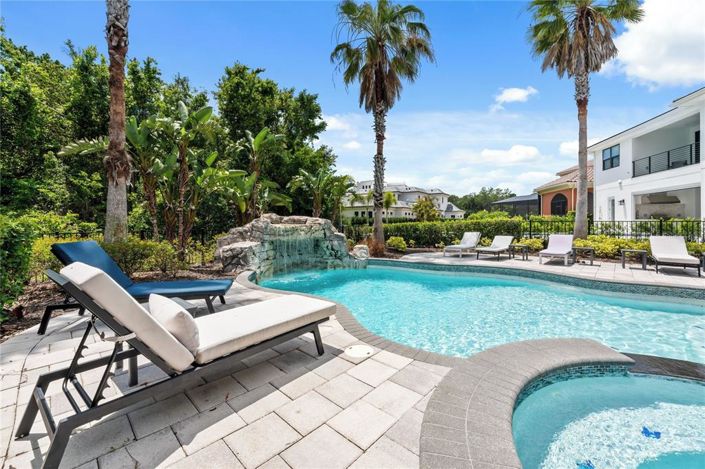 Image No.47-9 Bed Property for sale