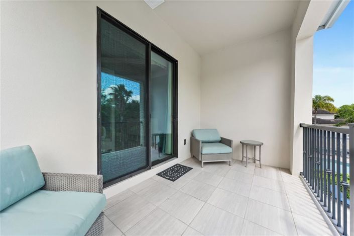 Image No.54-9 Bed Property for sale