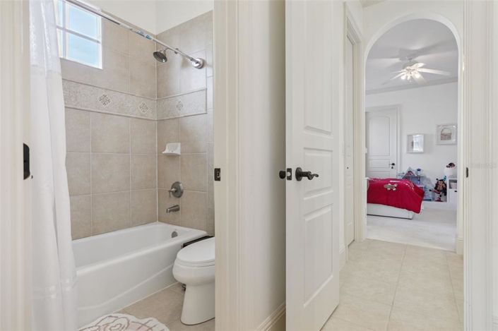 Image No.46-6 Bed Property for sale