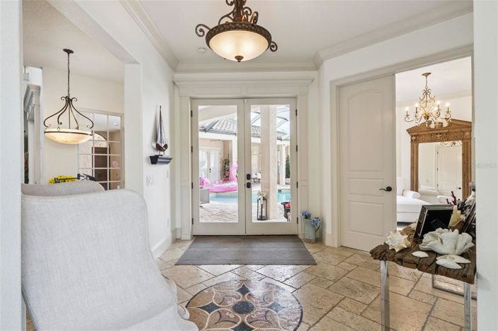 Image No.6-6 Bed Property for sale