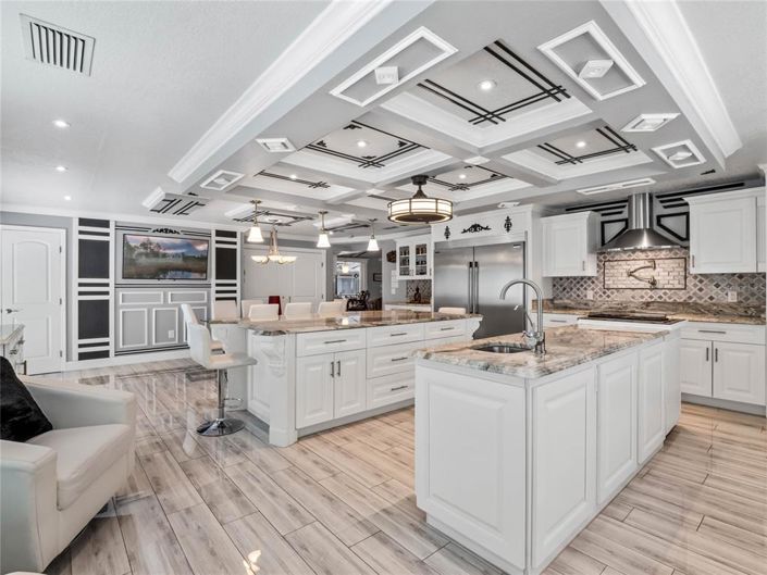 Image No.6-4 Bed Property for sale