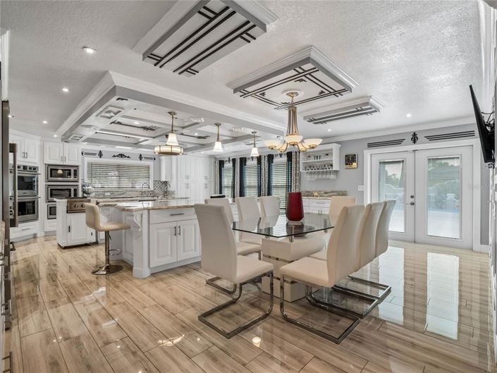 Image No.7-4 Bed Property for sale