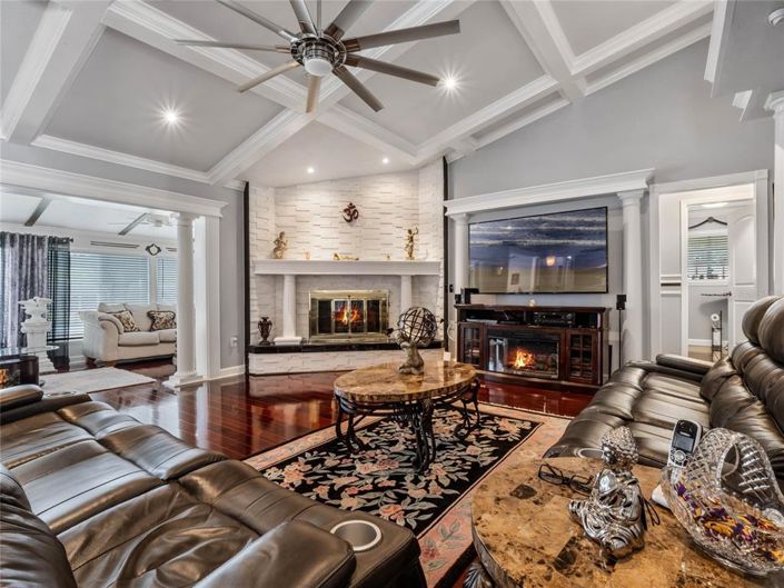 Image No.8-4 Bed Property for sale