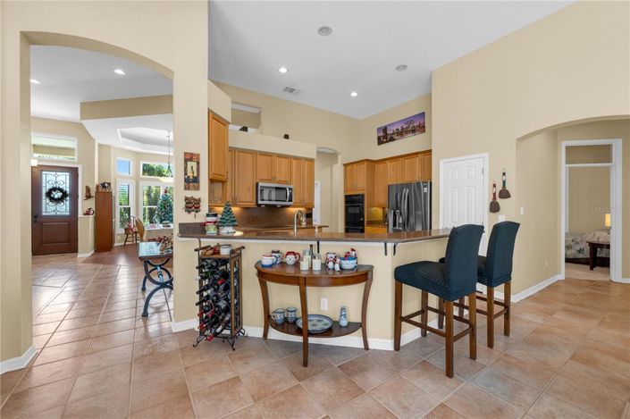 Image No.10-4 Bed Property for sale