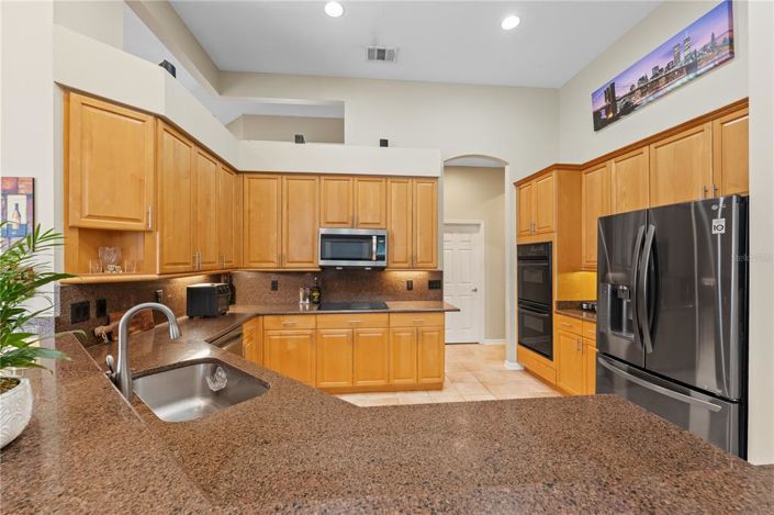 Image No.10-4 Bed Property for sale