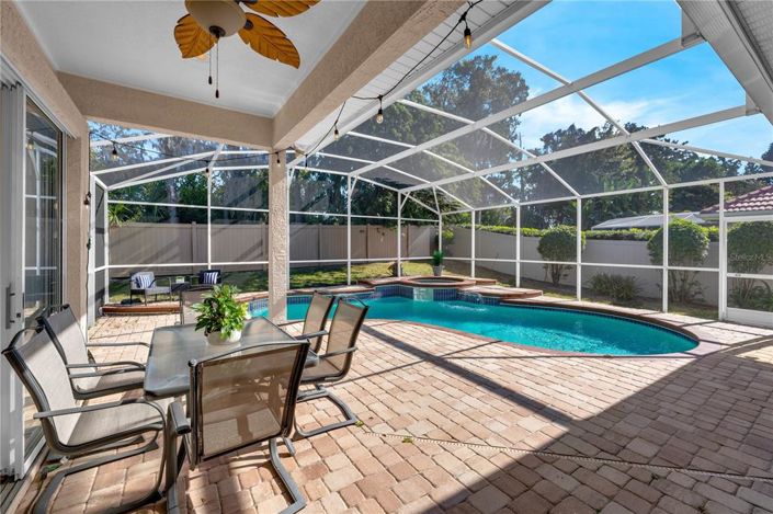 Image No.17-4 Bed Property for sale