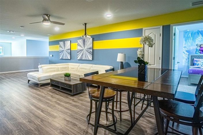 Image No.33-8 Bed Property for sale