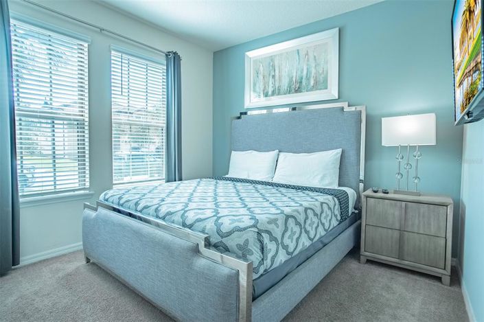 Image No.35-8 Bed Property for sale