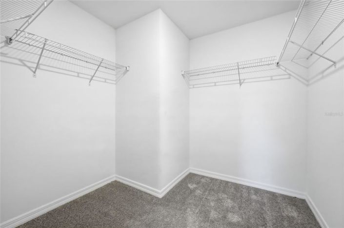 Image No.32-4 Bed Property for sale