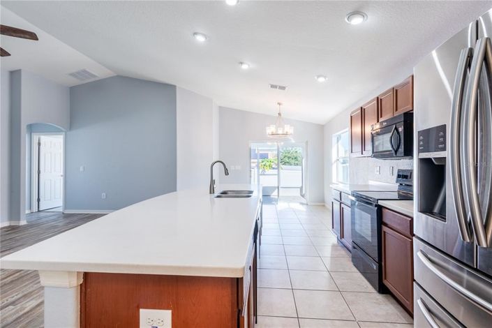 Image No.18-4 Bed Property for sale