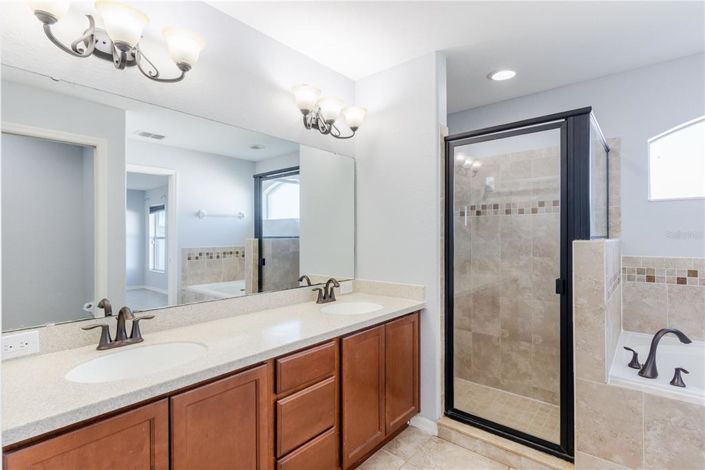 Image No.27-4 Bed Property for sale