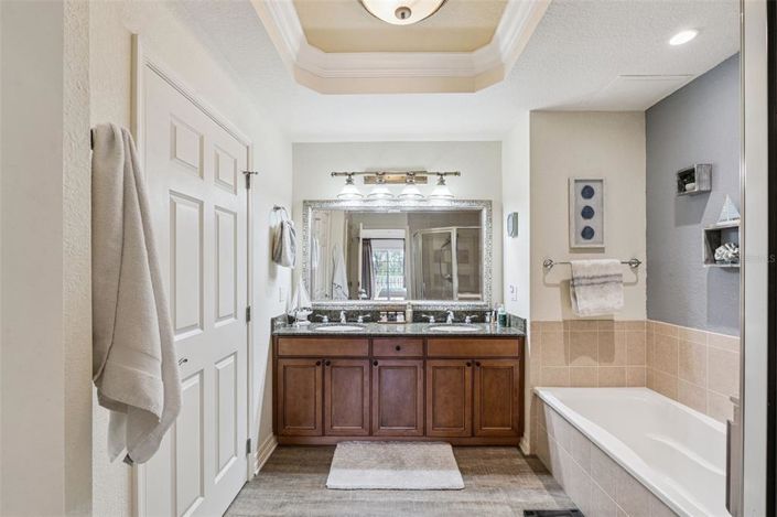 Image No.27-3 Bed Property for sale