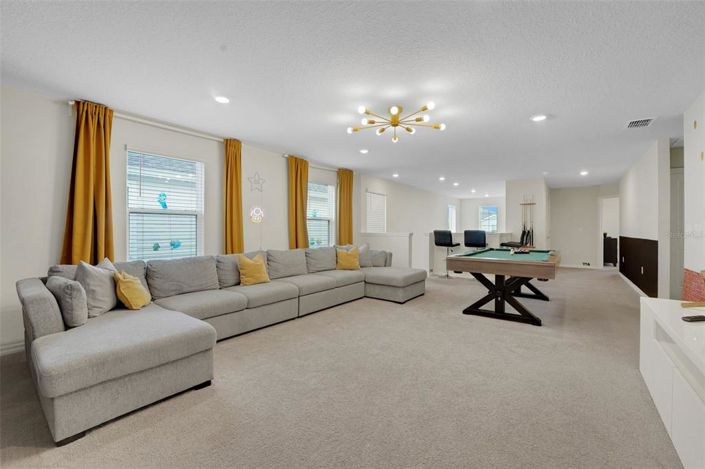 Image No.37-6 Bed Property for sale