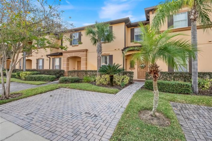 Image No.1-4 Bed Townhouse for sale