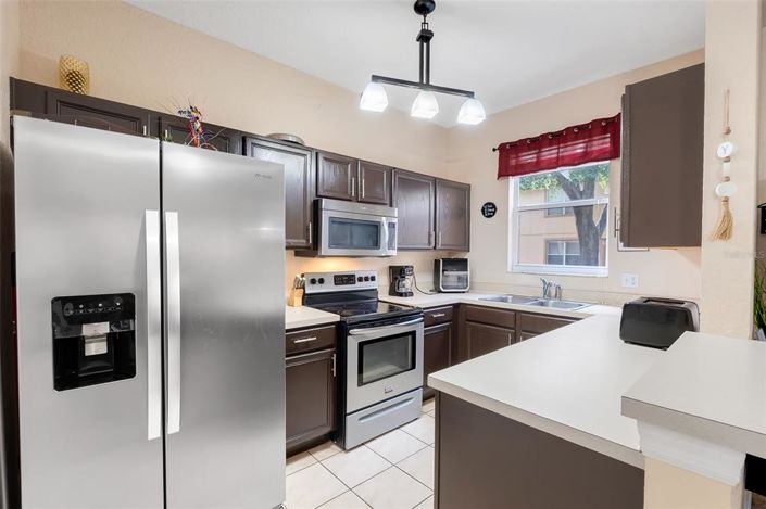 Image No.19-4 Bed Townhouse for sale