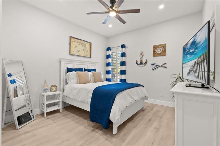 Image No.20-5 Bed Property for sale