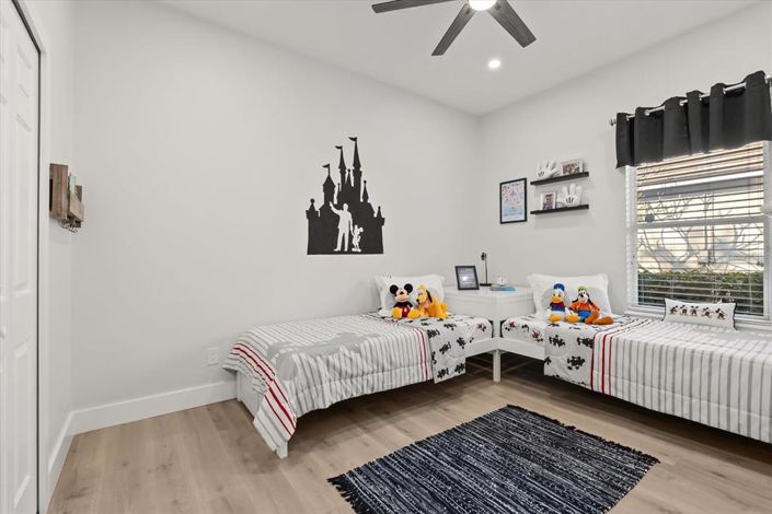 Image No.21-5 Bed Property for sale