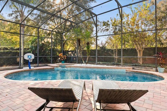 Image No.34-5 Bed Property for sale